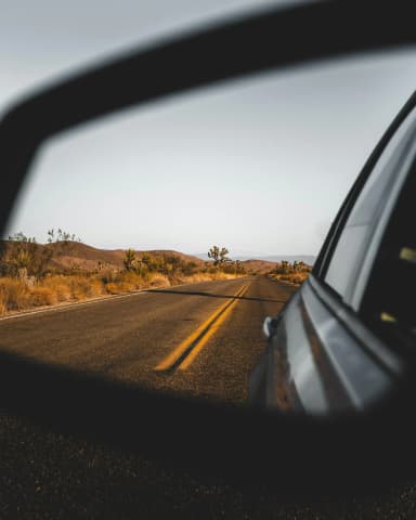 المشاعر مرآة الأفكار لا الواقع