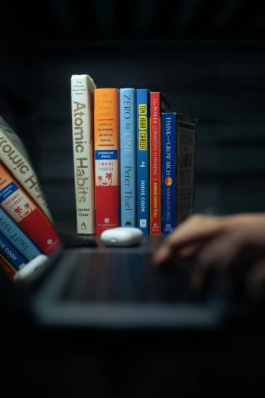 كيف ننمّي عمليات القراءة العميقة في العصر الرقمي؟